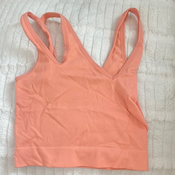Crop top - Picture 1 of 2